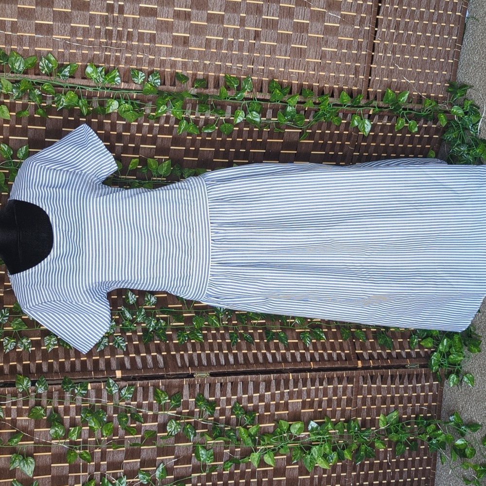 NWT A Line stripped loose fitting dress